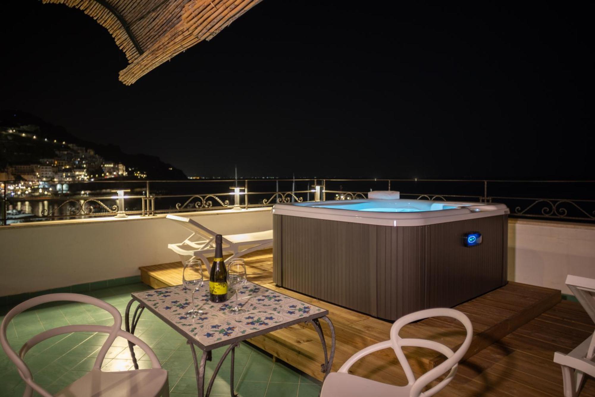 Hotel Aurora Amalfi Zewnętrze zdjęcie
